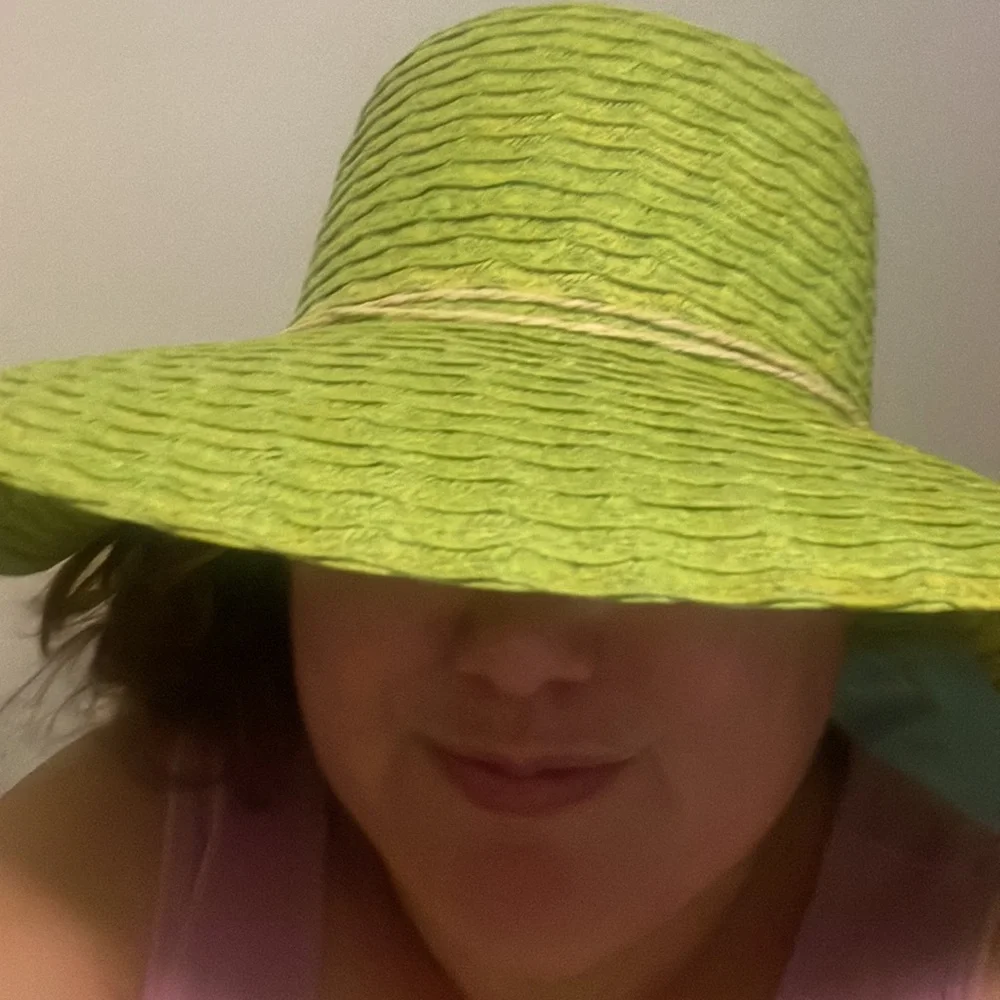 Momentum brand green floppy large beach hat oversized new